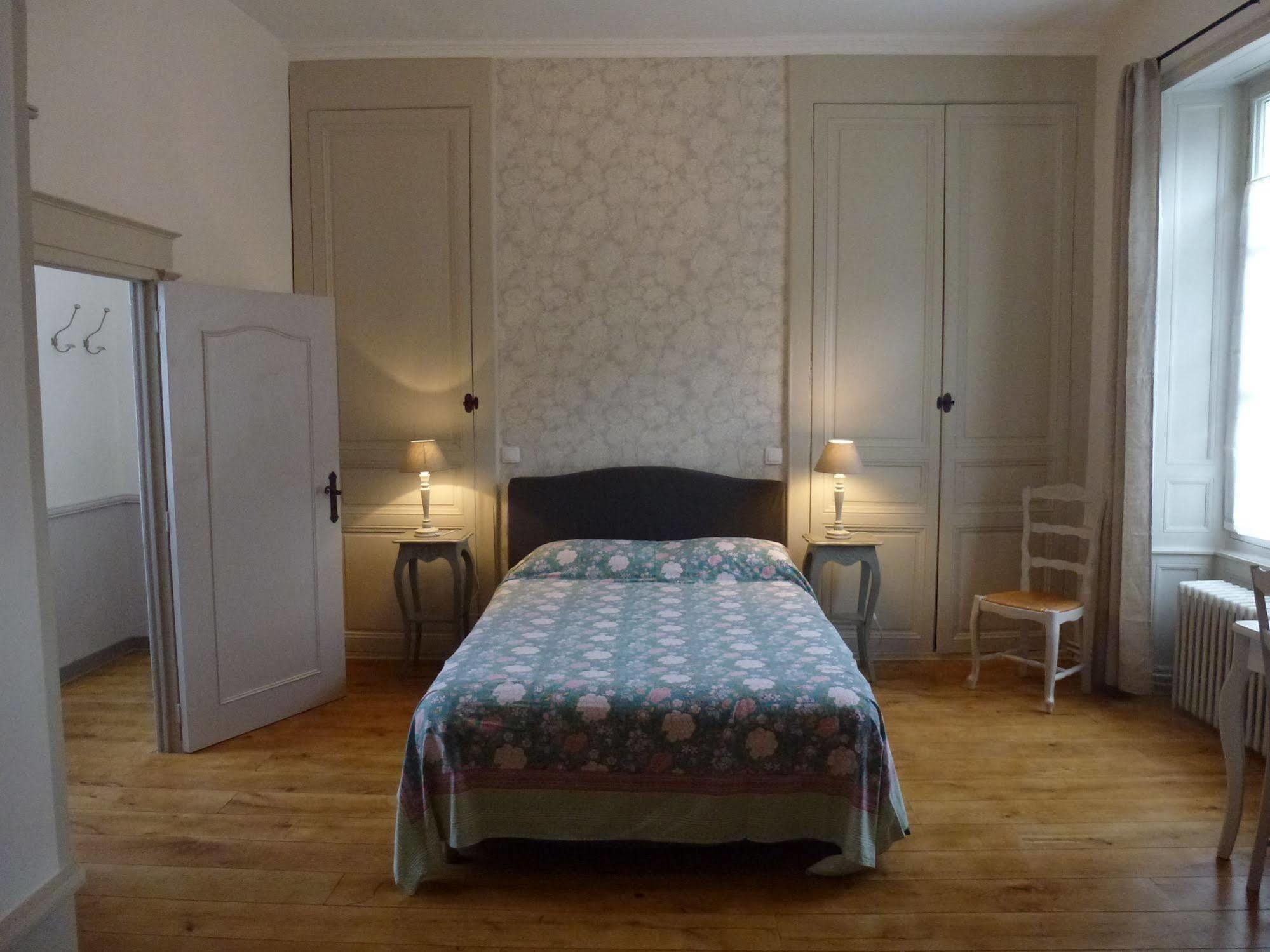 Hotel De Biencourt Azay-le-Rideau Εξωτερικό φωτογραφία